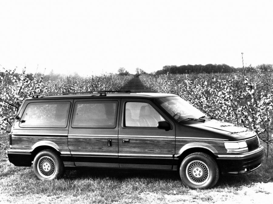  Chrysler Town & Country 1991 года  (фото 8 из 10)
